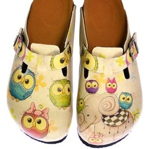 Brand New Calceo Cream Owl & Elephant Clogs Size 9